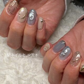 くすみニュアンス青のすみかネイル💙
.
#novelラメ が可愛すぎる🥺
#ミラーニュアンス も◎✨
.
いつもありがとうございます🥰🙇🏻♀️
.
.
【梨ネイルとJR茨木】
JR茨木駅近くの完全予約制プライベートネイルサロン/フットケアサロン
梨ネイル - Nashi nail -🍐💅🏻
ネイルが大好きなネイリストが、
フォルムにこだわり、細部まで丁寧に仕上げています。
茨木でネイルサロンをお探しの方は、
是非 梨ネイルの井上にお任せください。
素敵に、可愛く仕上げます🥰🫶🏻
#茨木ネイルサロン
#パラジェル取扱店
#ネイルブック掲載