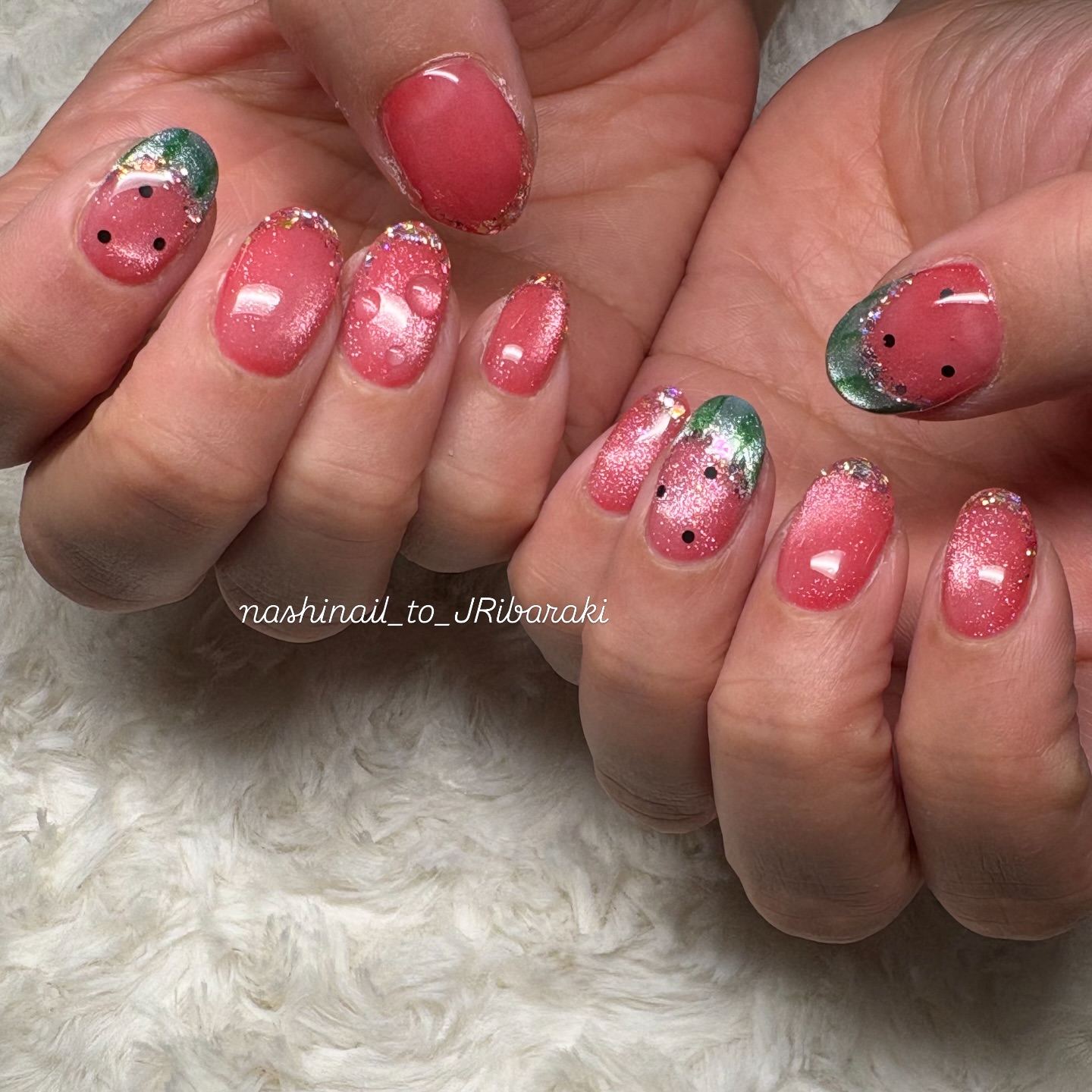 スイカネイルﾃﾞｷﾏｼﾀ🤤🍉
.
🍉透明感のある赤マグ
🍉フレンチでスイカの皮
🍉ドットに見立てた種可愛い~🤭
.
いつもありがとうございます🙇🏻‍♀️🥰